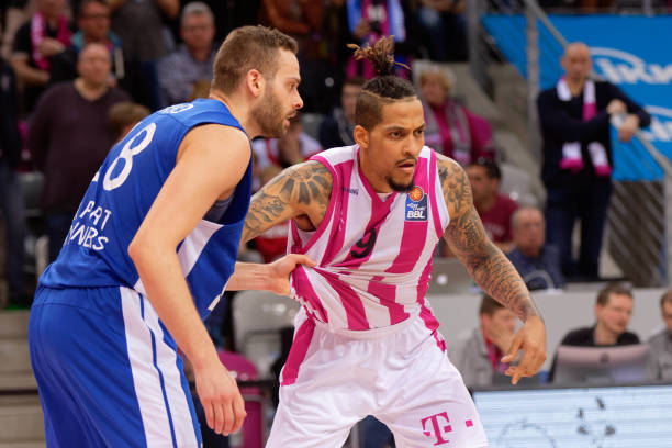 确保球员能 确保球员能