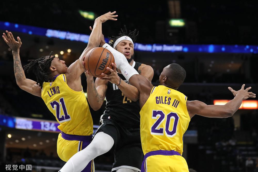 也曾与其他 也曾与其他